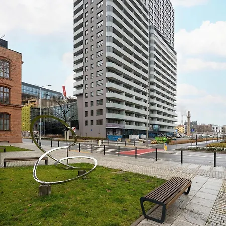 Old Town River With Balcony & Parking By Renters شقة