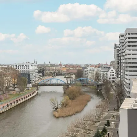 Old Town River With Balcony & Parking By Renters