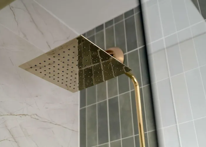 Old Town River With Balcony & Parking By Renters Wrocław