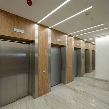 Old Town River With Balcony & Parking By Renters Apartment Wroclaw