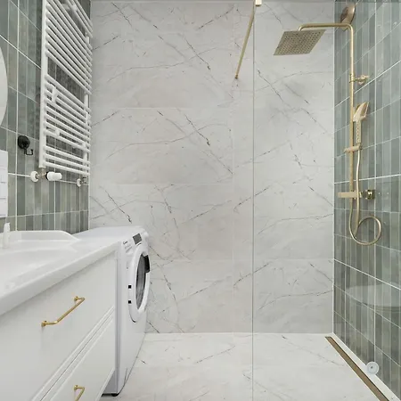 Old Town River With Balcony & Parking By Renters * Wroclaw