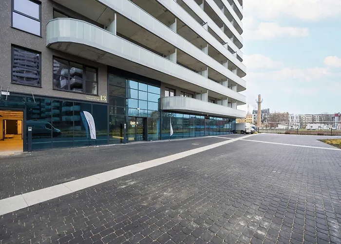 Old Town River With Balcony & Parking By Renters *