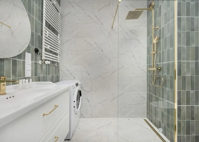 Old Town River With Balcony & Parking By Renters * Wroclaw