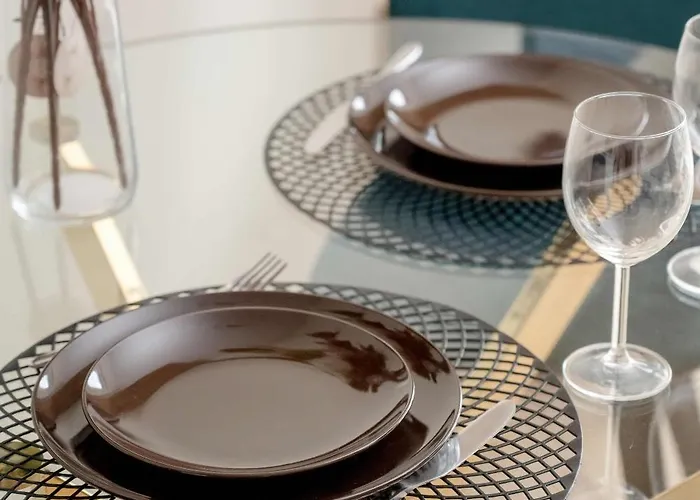 Old Town River With Balcony & Parking By Renters Apartment Wroclaw